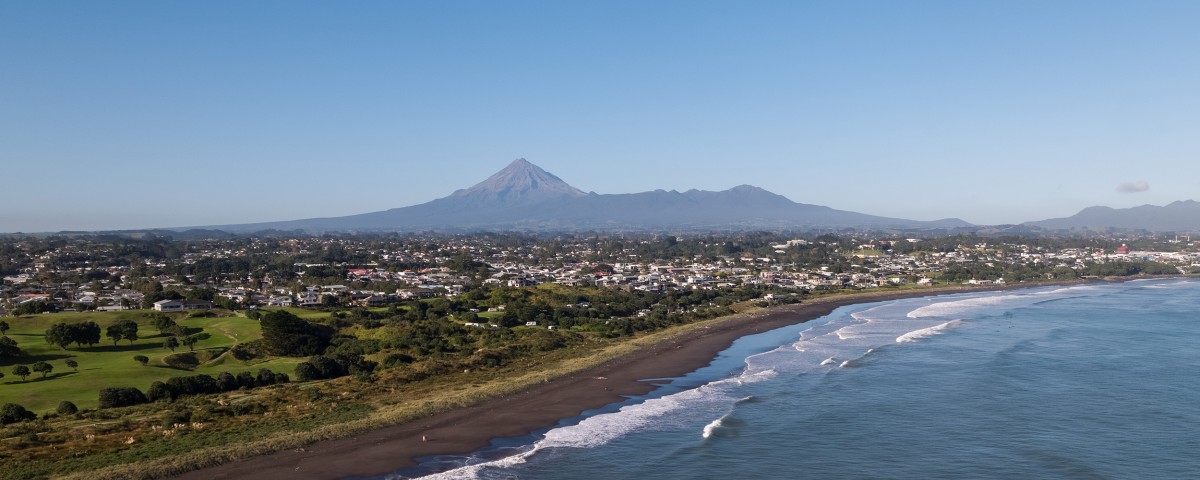 Taranaki Story 168 Visitor Live environment Mountain to sea coastline v2